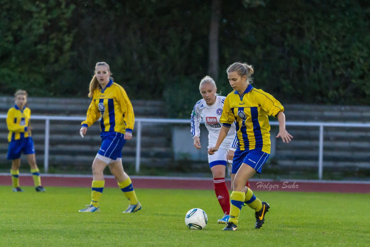 Bild 64 - B-Juniorinnen SV Henstedt-Ulzburg - Holstein Kiel : Ergebnis: 0:12